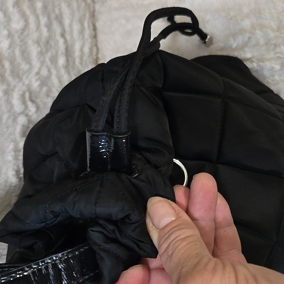 Micheal Kors Black Quilted Drawstring Tote with Patent Leather Handles - Picture 5 of 11